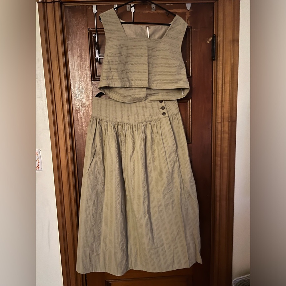 Free people two set midi skirt and box top